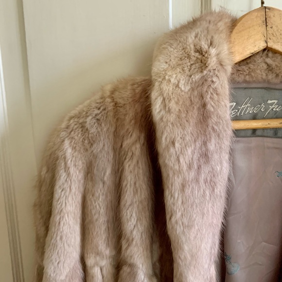 Fur cape made by FETTNER FURS - Picture 2 of 15